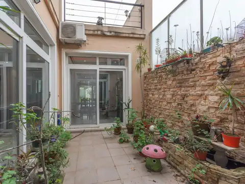 Venta Casa 4 ambientes Devoto. Jardin 2 Cocheras