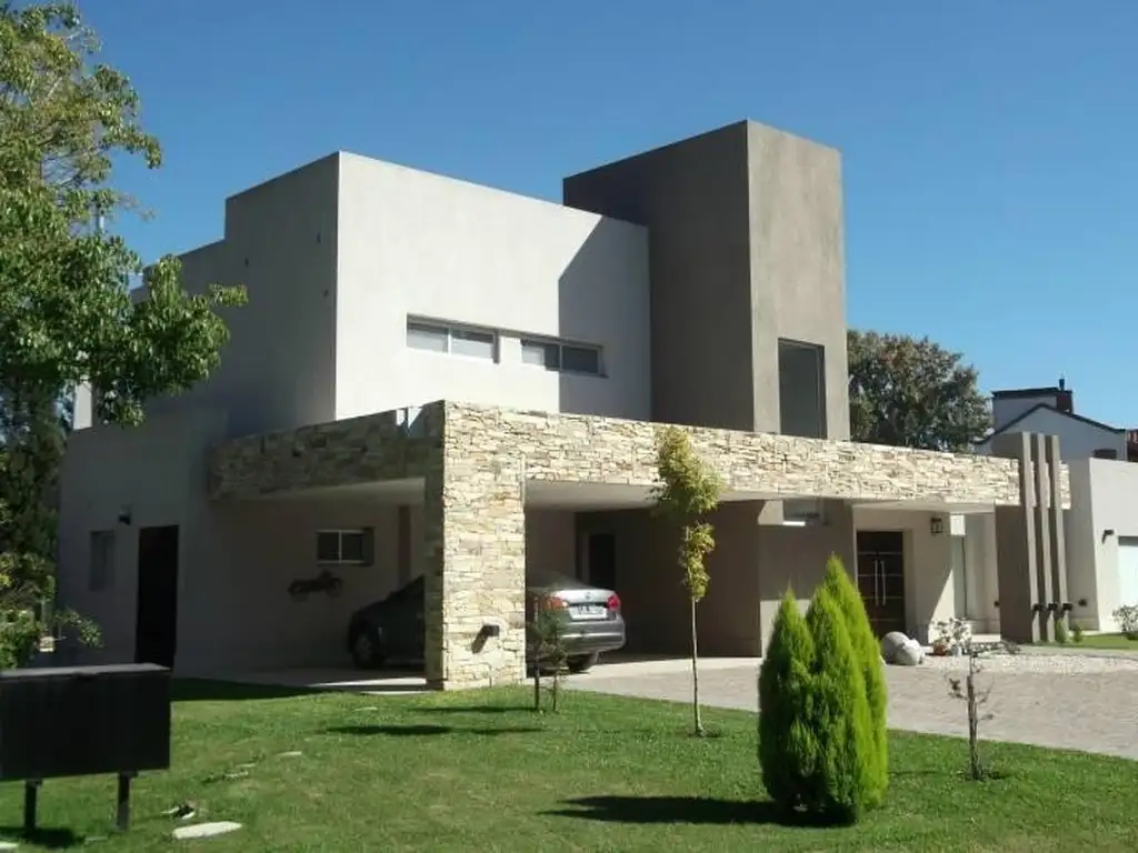 Casa en Venta en El Ombu - 3 dormitorios