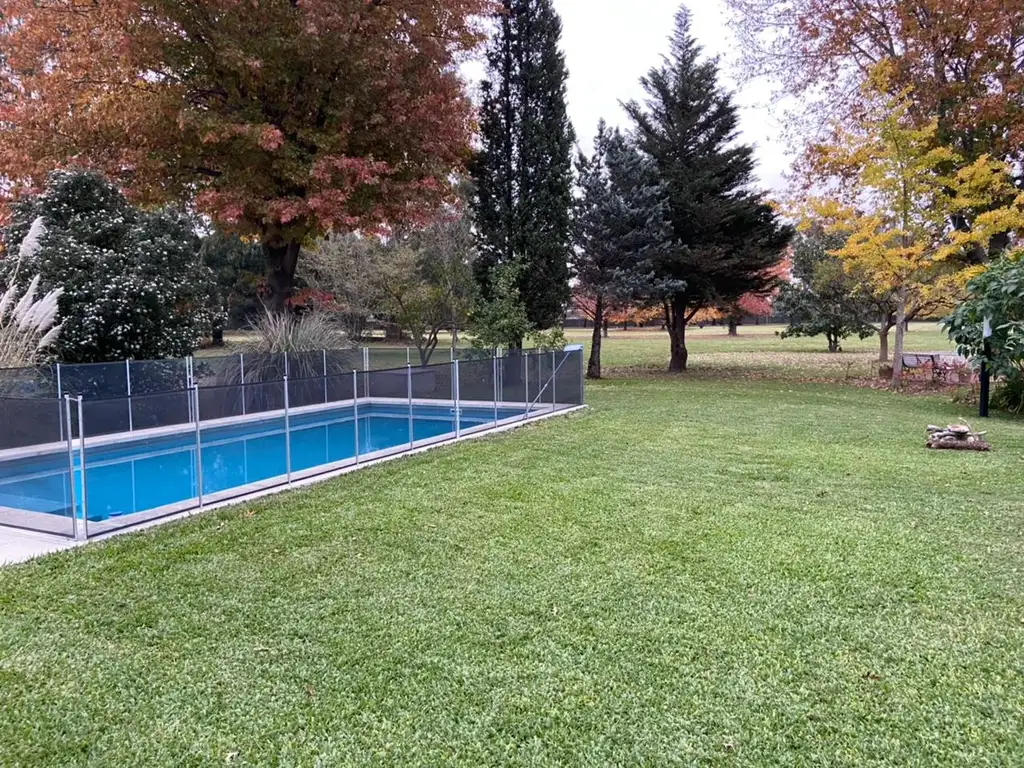 El Ombu - Excelente Casa a la Venta - Gran parque - Estilo moderno - Foto 16