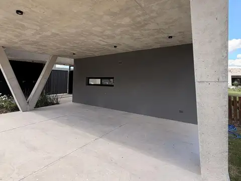 Casa Monoambiente con 5 baños