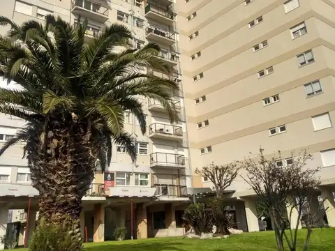 Teodoro Bronzini e/ 25 de Mayo y 9 de Julio