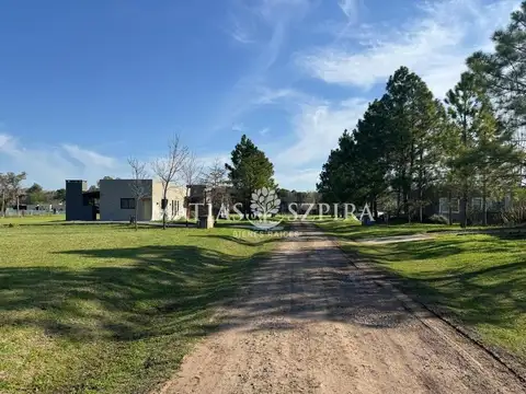 Terreno en Venta de 2141,0 m2