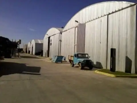 Galpon en Alquiler 50  mts Fondo
