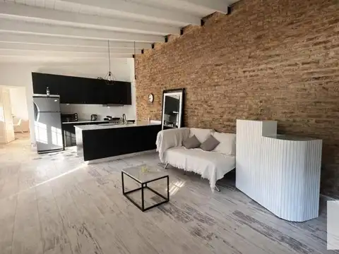 Casa en venta - 3 Dormitorios 2 Baños - Moreno