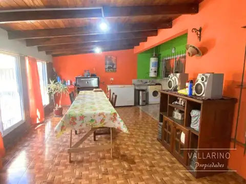 Casa 3 ambientes con 1 baño