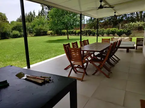 Casa en Alquiler Temporal de 4 dormitorios