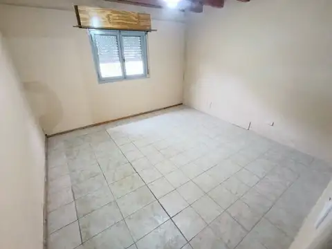 Depto Tipo Casa 2 ambientes con 1 baño