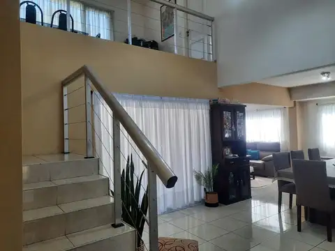 VENTA CASA MORENO, BARRIO CERRADO EL RESUELLO