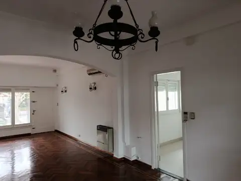 Casa en Alquiler 50 años
