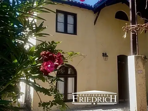 Casa en VENTA CON FINANCIACION!!!  PRADERAS GOLF  -  LUJAN