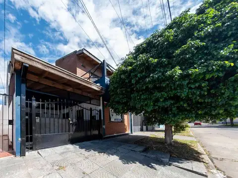 Depto Tipo Casa en Venta de 5 ambientes