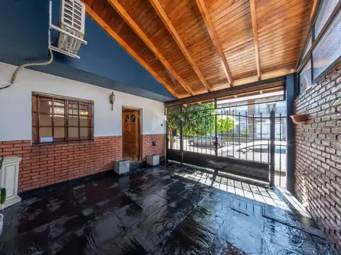 Depto Tipo Casa 5 ambientes con 1 baño