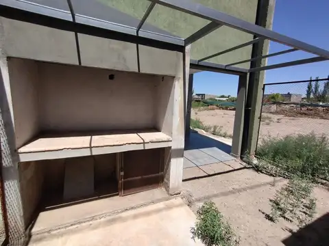 Casa 4 ambientes con 1 baño