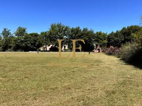 Club De Campo Santa Catalina 100