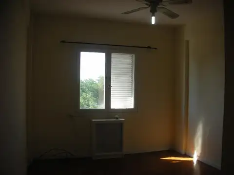 Av. Angel T De Alvear 300 , Piso 3