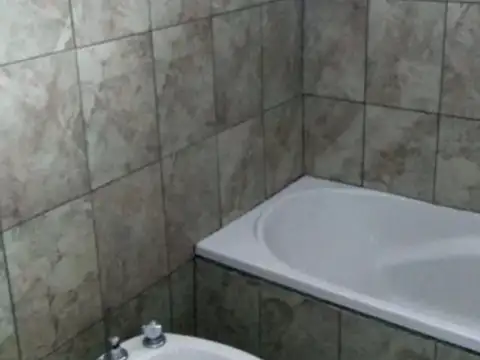 Casa 3 ambientes con 2 baños