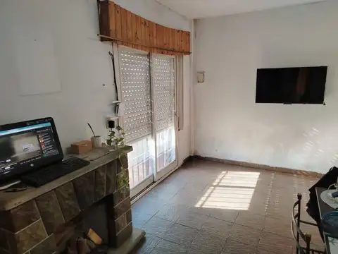 Depto Tipo Casa 3 ambientes con 1 baño
