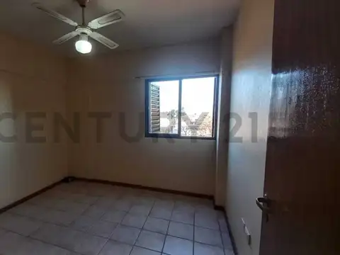 pedro molina 3700, Piso 0