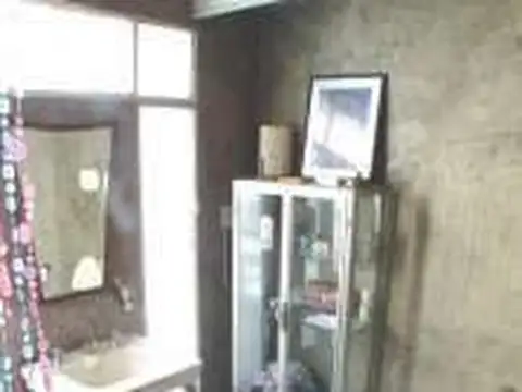 Depto Tipo Casa en Venta 90 años