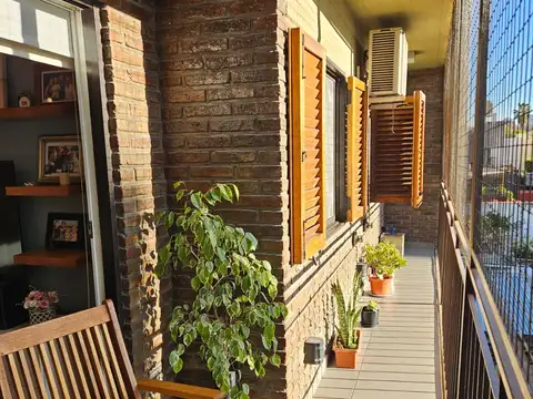 Crámer 2900, Piso 2