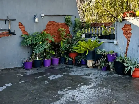 Depto Tipo Casa en Venta de 6 ambientes