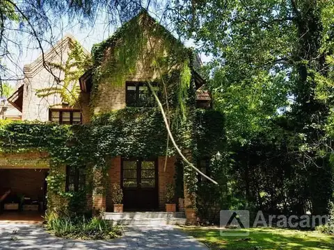 Casa en Venta Saint Thomas Norte Sur - Canning