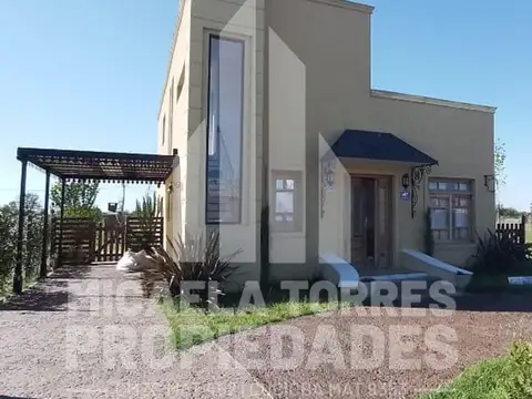 casa en alquiler en barrio La Arbolada Pilar