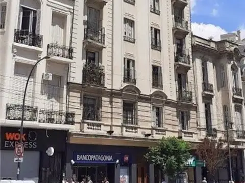 Departamento en venta 6 amb. 3 dormitorios. 1 baño