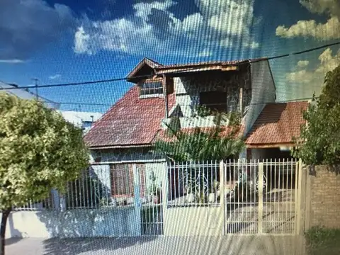 Agrello nº 228    Av Monteverde y Venancio Flores