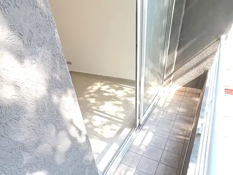 Juan B. Ambrosetti 800, Piso 3