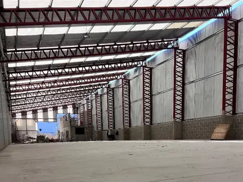 Galpon en Alquiler 13  mts Frente