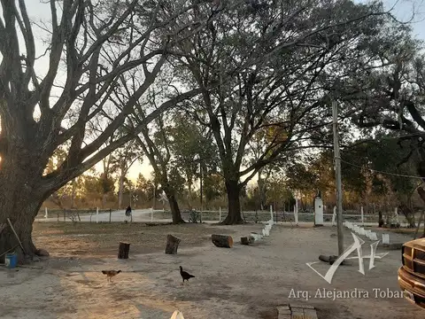 Campo en Venta con Alambrado