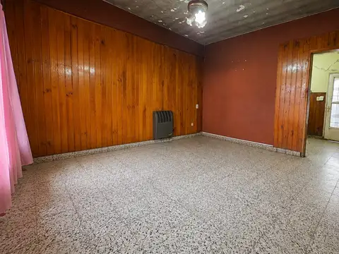 Casa 3 ambientes con 1 baño