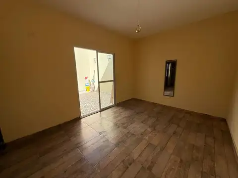 PH 2 ambientes con patio y posibilidad de ampliación