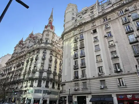 Av Cordoba  al 700