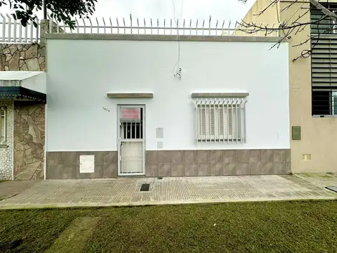 Casa al Frente de 2 dormitorios