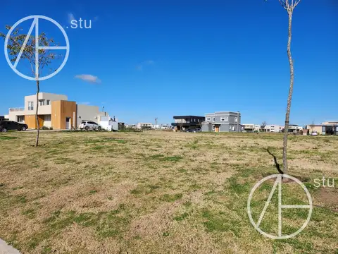 Lote en venta barrio Riberas Puertos Escobar