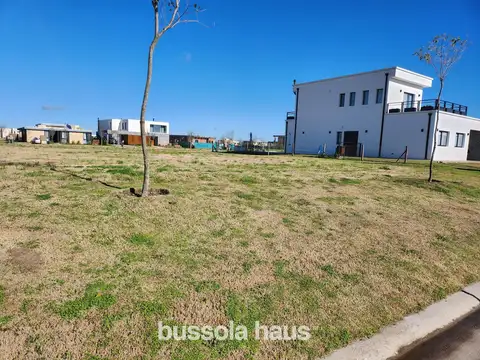 Lote en venta barrio Riberas Puertos Escobar