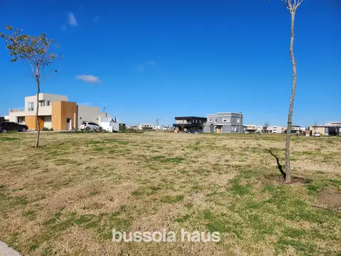 Lote en venta barrio Riberas Puertos Escobar