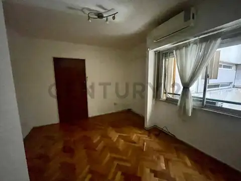 Departamento en Alquiler en Recoleta, $ 580.000