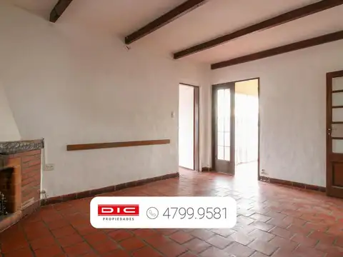 Casa 2 dormitorios  alquiler con patio sin expensas en Olivos