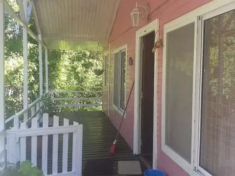 Casa 3 ambientes en Canal del Este.