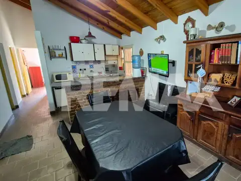 Casa 4 ambientes con 1 baño