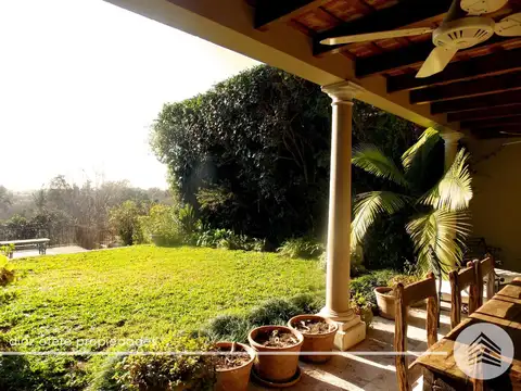 Casa 5 ambientes con 4 baños