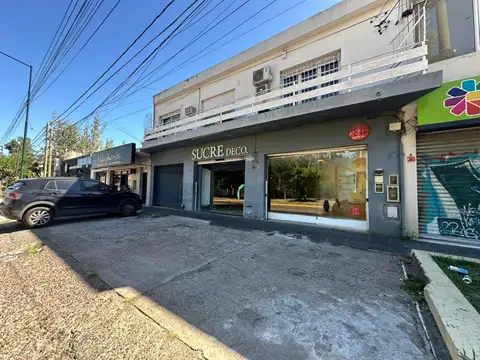 Av. Sucre al 2100