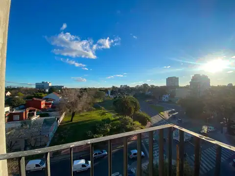 Venta departamento 3 ambientes con balcón en Saavedra