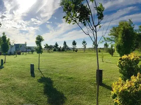 Terreno en venta - 1500mts2 - Campos de La Enriqueta, La Plata