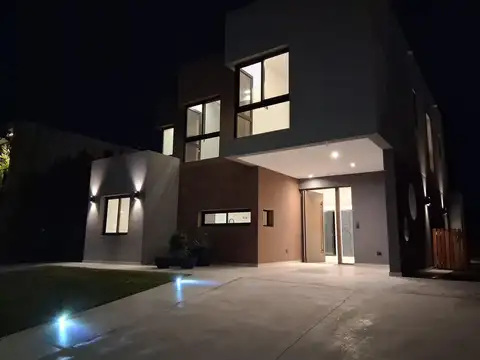 De Los Rosales 100