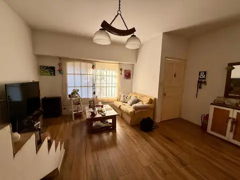 Depto Tipo Casa en Venta 60 años