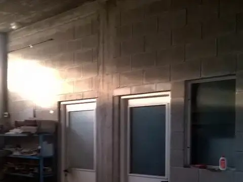 Galpon en Venta en Jose Leon Suarez, USD 180.000